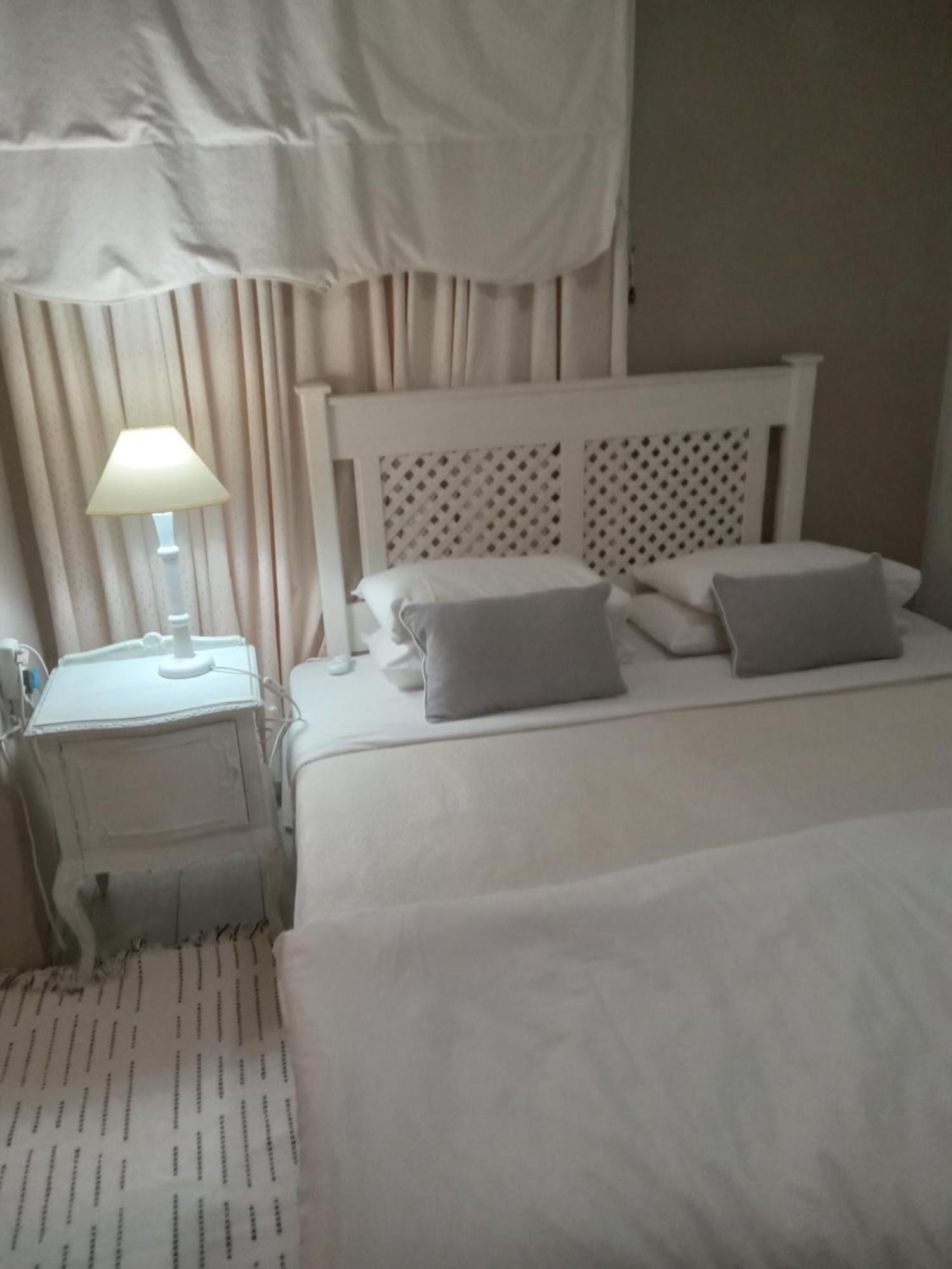 Emerald Guest House Springs エクステリア 写真