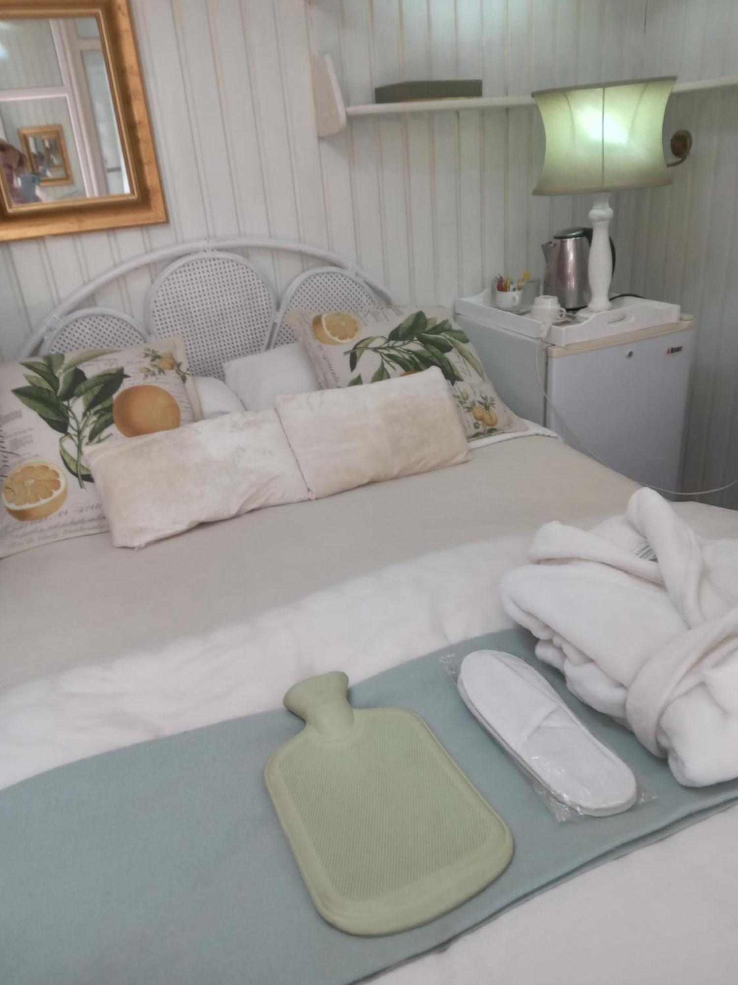 Emerald Guest House Springs エクステリア 写真