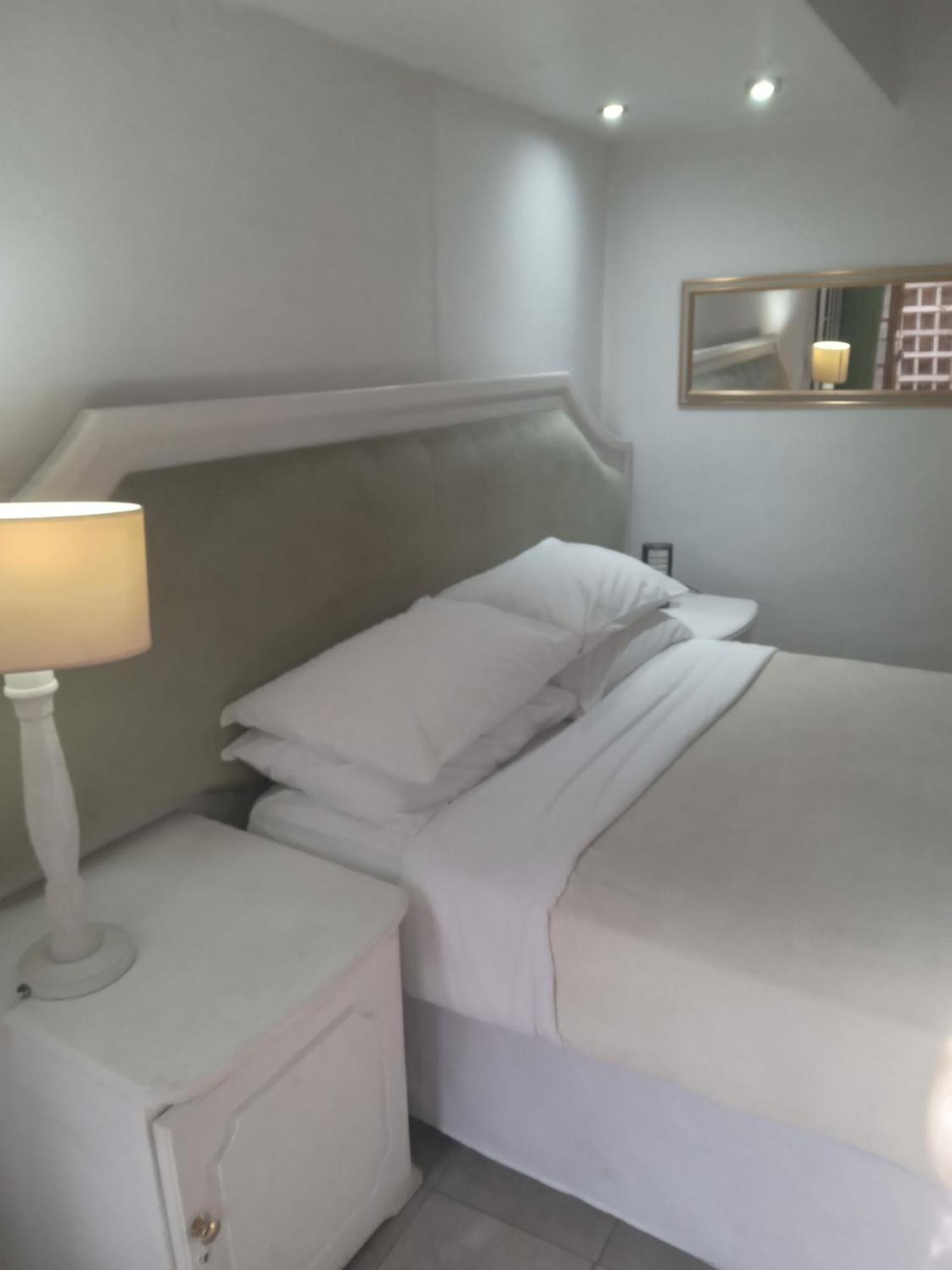 Emerald Guest House Springs エクステリア 写真